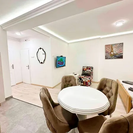 Modern Central Apartments Renovated Belgrade Exterior photo