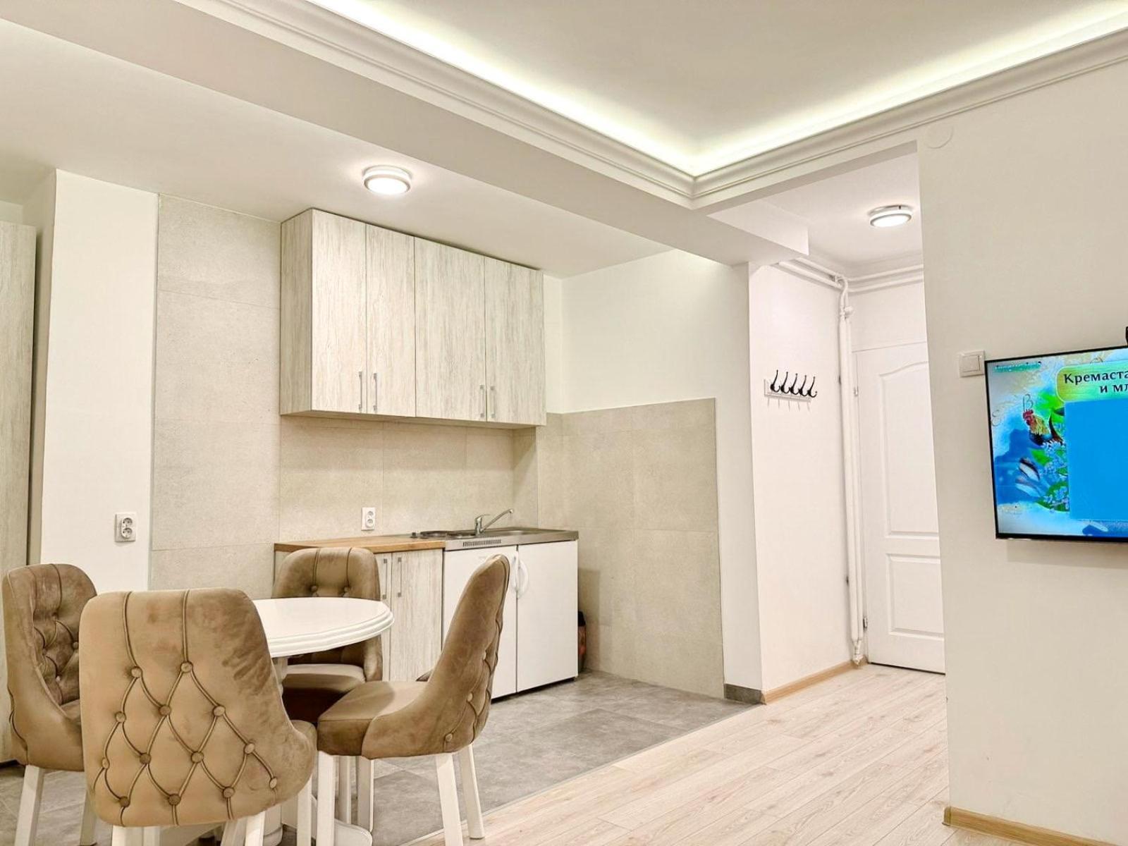 Modern Renovated Apartment